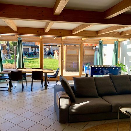 شقة Kleines Reihenhaus Im Chiemgau سيغزدورف المظهر الخارجي الصورة